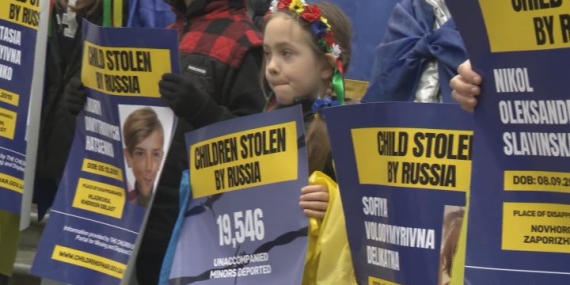 Hundreds attend rally in Vancouver on 2-year anniversary of Russian invasion – BC