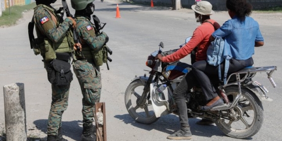 As Haiti violence continues, U.S. begins helicopter evacuations of citizens – National