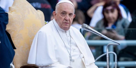 Pope Francis apologizes for using homophobic slur in closed-door meeting – National