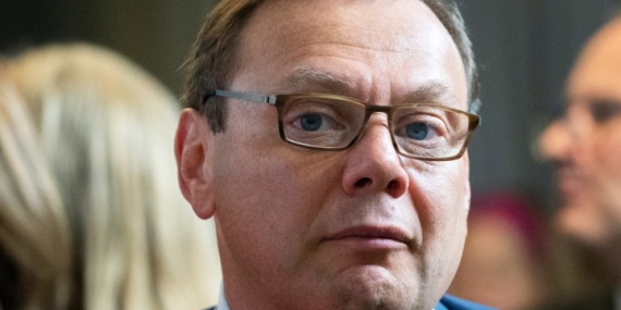 Daughters of Russian tycoon worth $18B want off Canada’s sanctions list, but minister says no – National