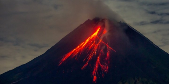 Indonesia volcanic eruption kills at least 10 people, burns homes – National