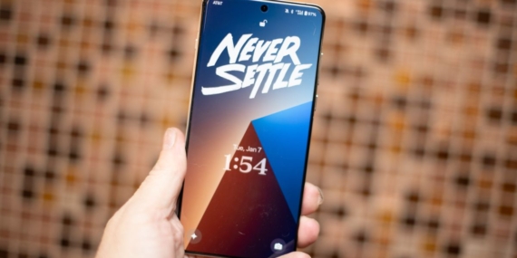 The OnePlus 13 borrows a very useful Find My Device trick from Pixel phones